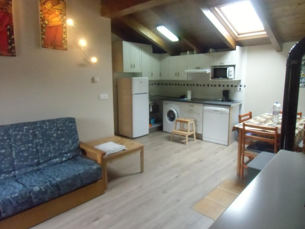 Apartamentos Playa La Franca Buitenkant foto
