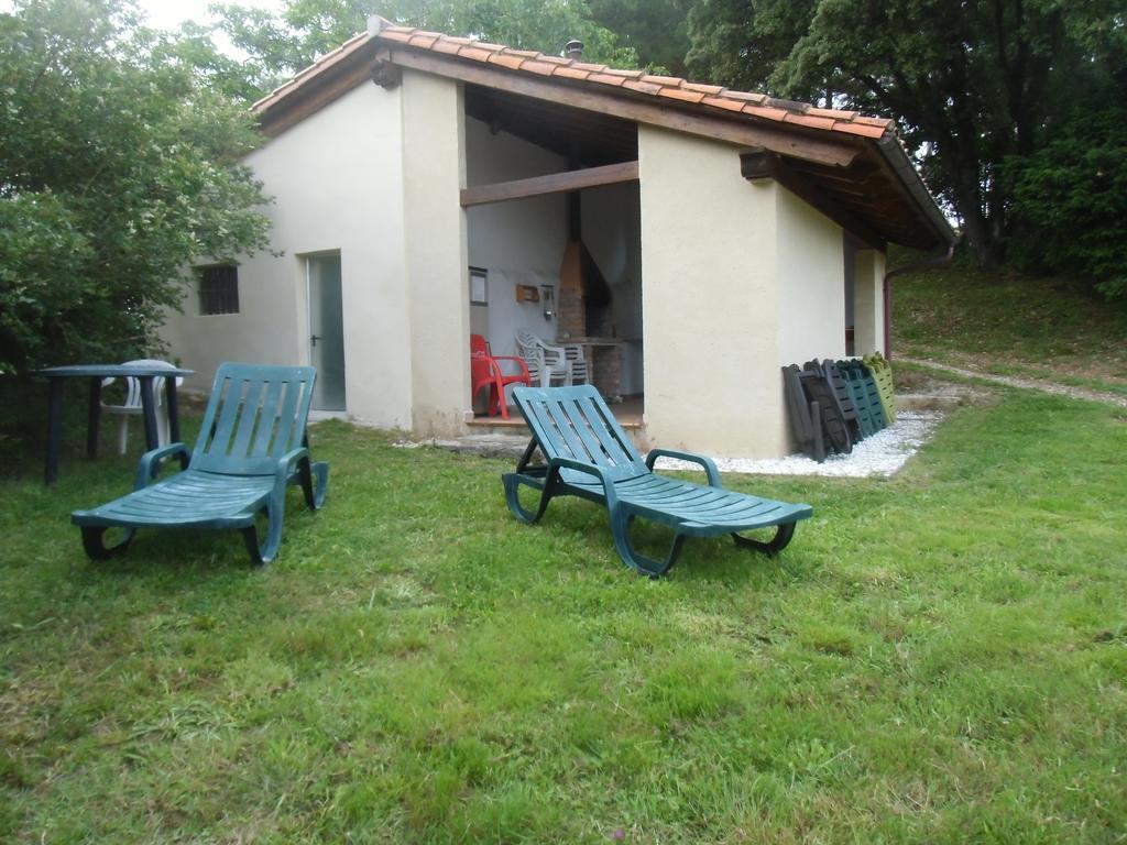 Apartamentos Playa La Franca Buitenkant foto