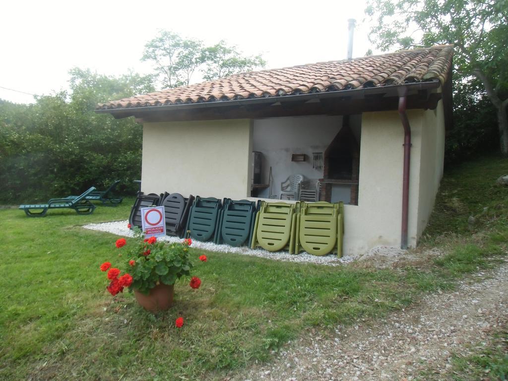 Apartamentos Playa La Franca Buitenkant foto